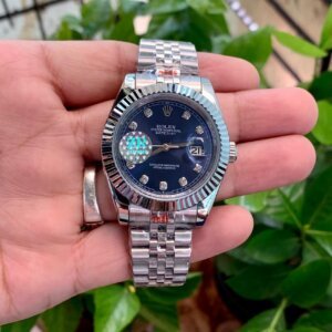 diamond figure blue dial