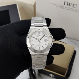 IWC Schaffhausen Ingenieur 40 IW328902 Swiss With Box
