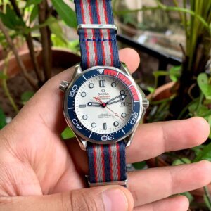 omega seamaster automatic 007 nato strap