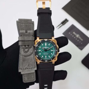 Bell & Rose black swiss