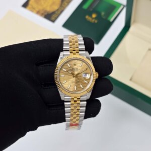 datejust dual tone chain swiss