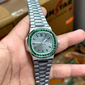 Patek Philippe Nautilus 5700/112 Ruby Silver-Green