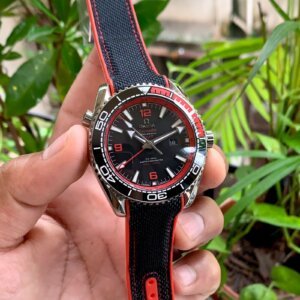 Omega Planet Ocean 600M Black-Red Auto
