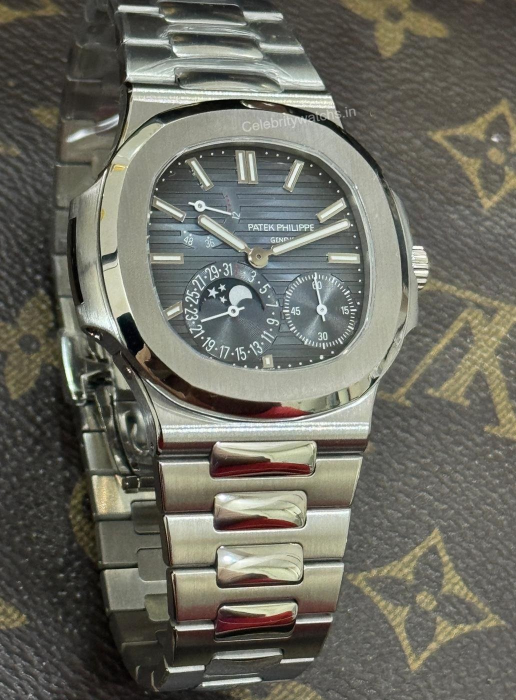 Patek Philippe Nautilus 57121A-001 11 Super Clone Replica Patek Philippe Nautilus 57121A-001 11 Super Clone Replica